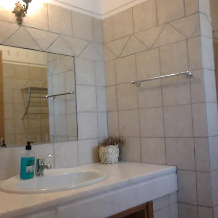 Alcobaca Villa אלקובאקה
